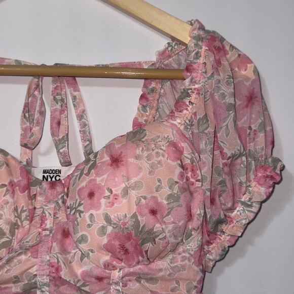 Madden NYC Floral Print Puff Sleeve Crop Top women’s size large - Picture 3 of 8